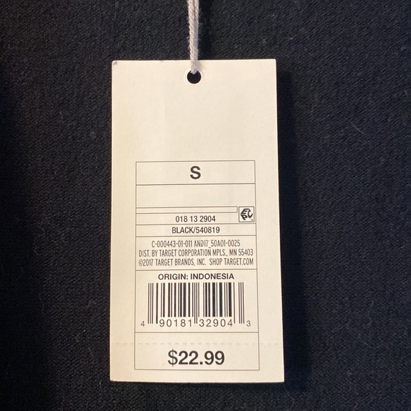 Small Cardigan - Picture 3 of 4